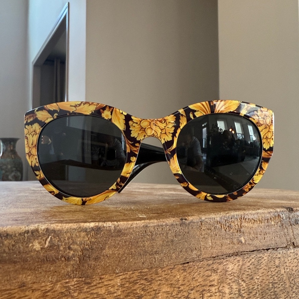 Floral Patterned Sunglasses